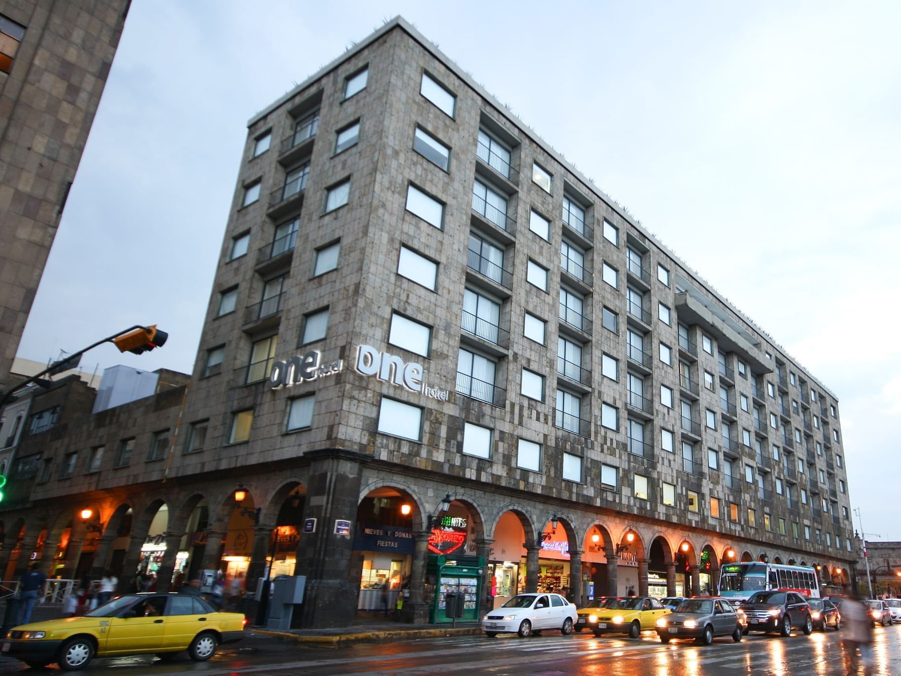 One Guadalajara Centro Histórico